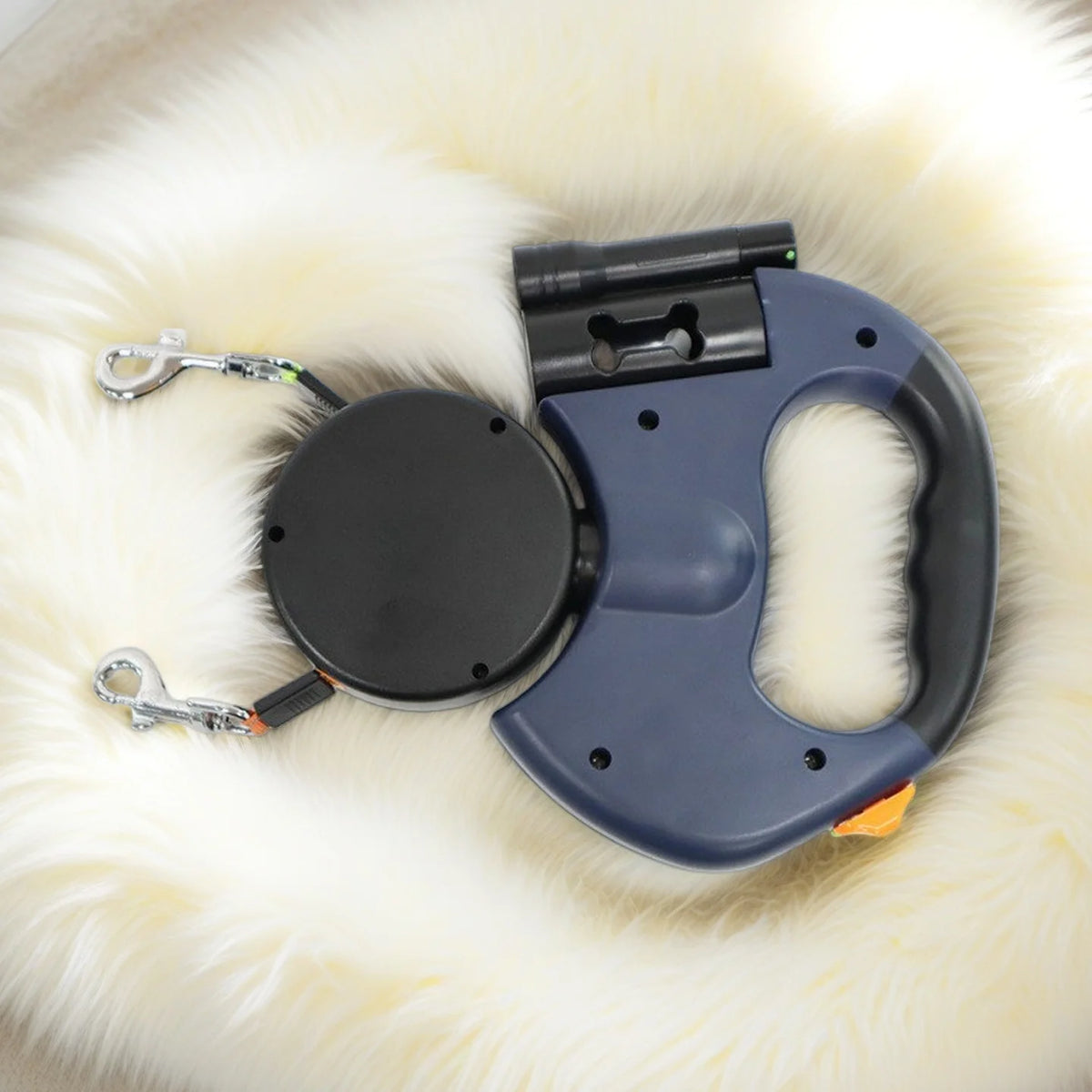 Dual retractable dog leash with led light